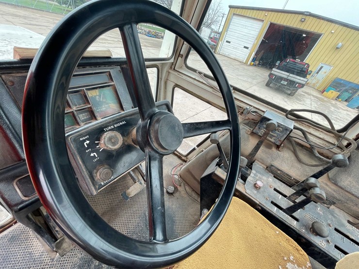 #4067-•-case-2090-tractor-image-90