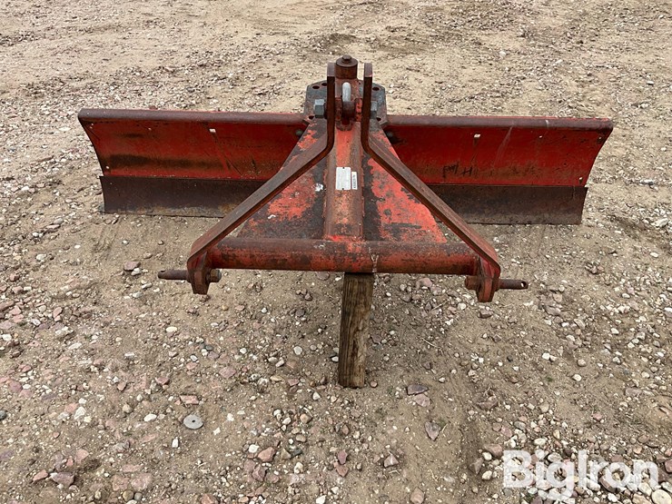 massey-ferguson-16-image-2