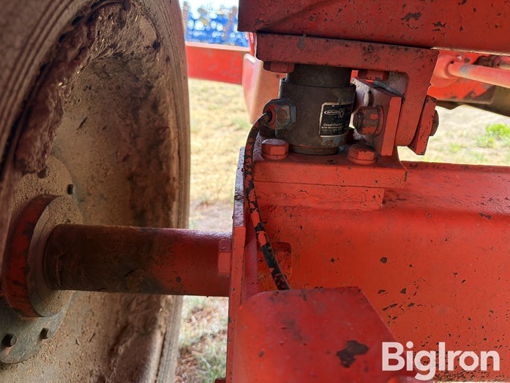 oswalt-320-image-15