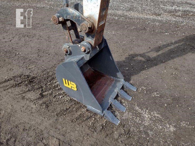 2022-deere-26g-image-15