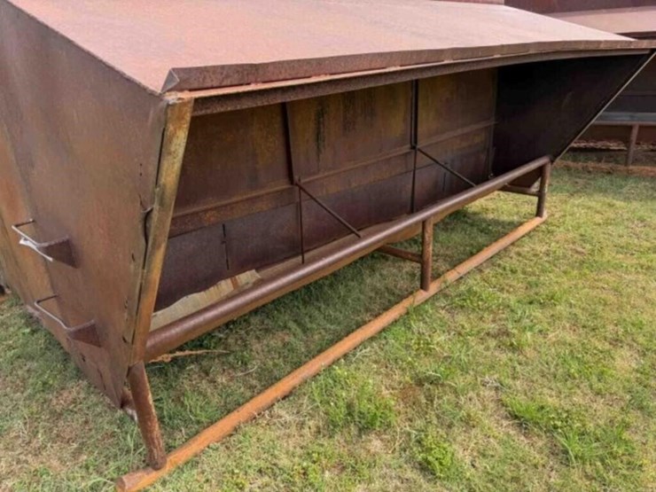 12’x7’-steel-self-feeder-image-4