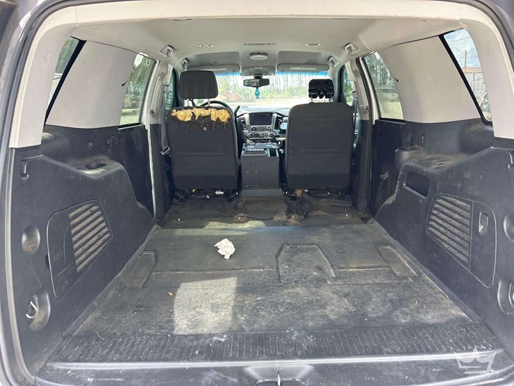 2020-chevrolet-tahoe-image-23