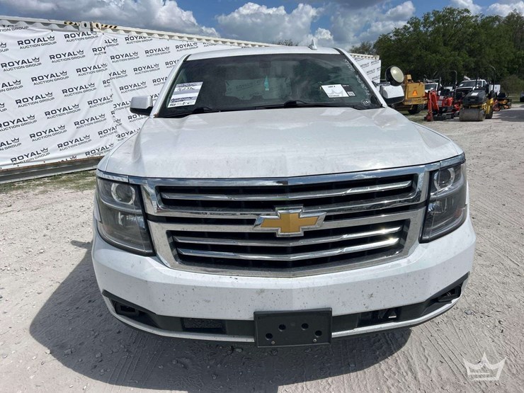 2020-chevrolet-tahoe-image-25
