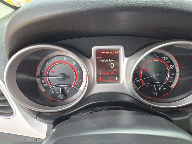 2017-dodge-journey-sxt-image-18