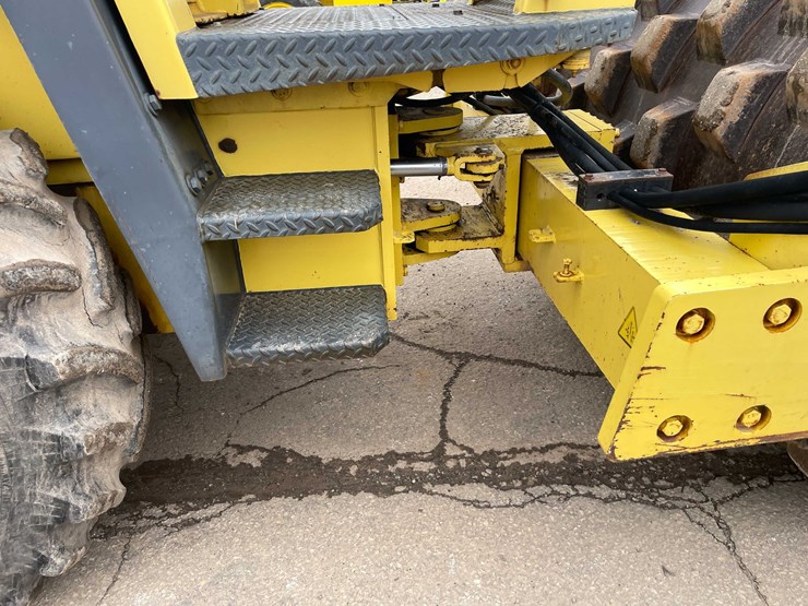 #4049-•-bomag-roller-image-25