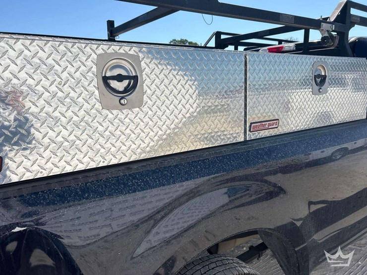 2022-ford-f250-image-28