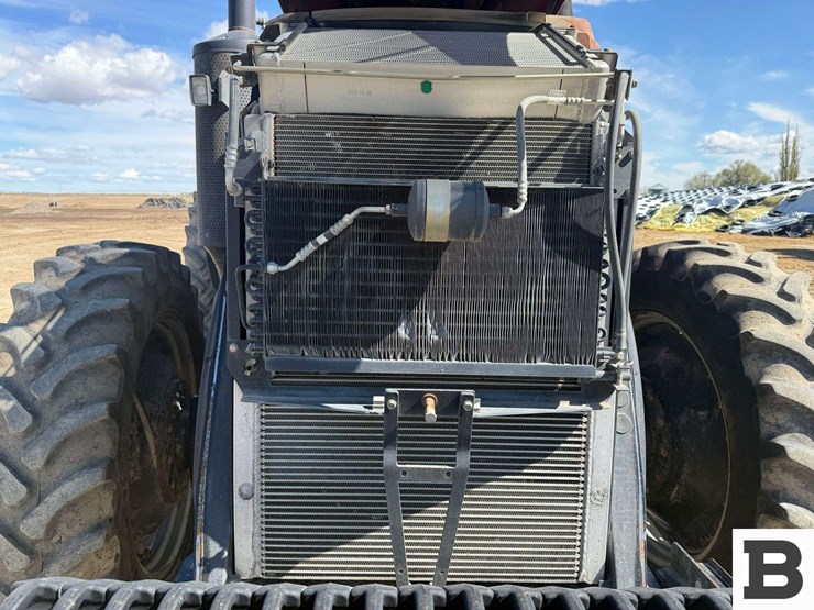 2015-case-ih-magnum-310-image-15