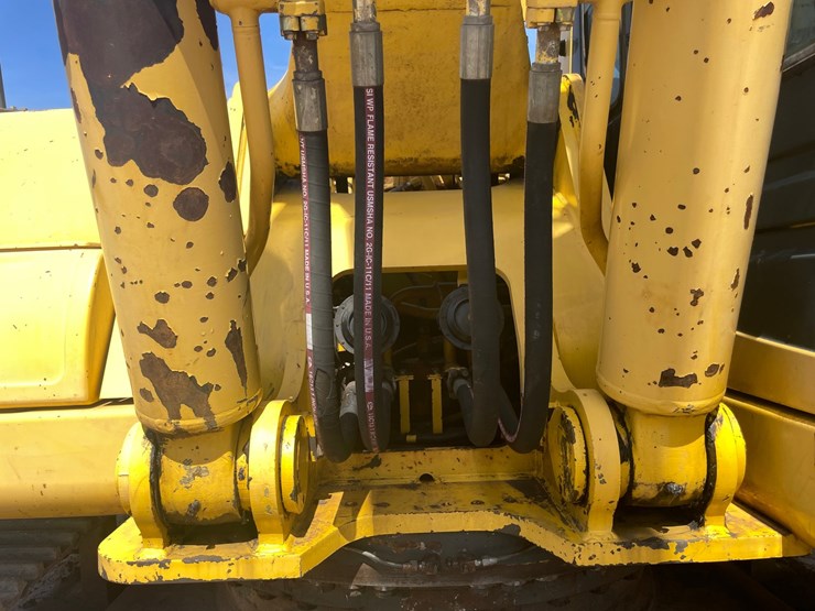 #4007-•-1998-komatsu-400lc-6-excavator-image-33