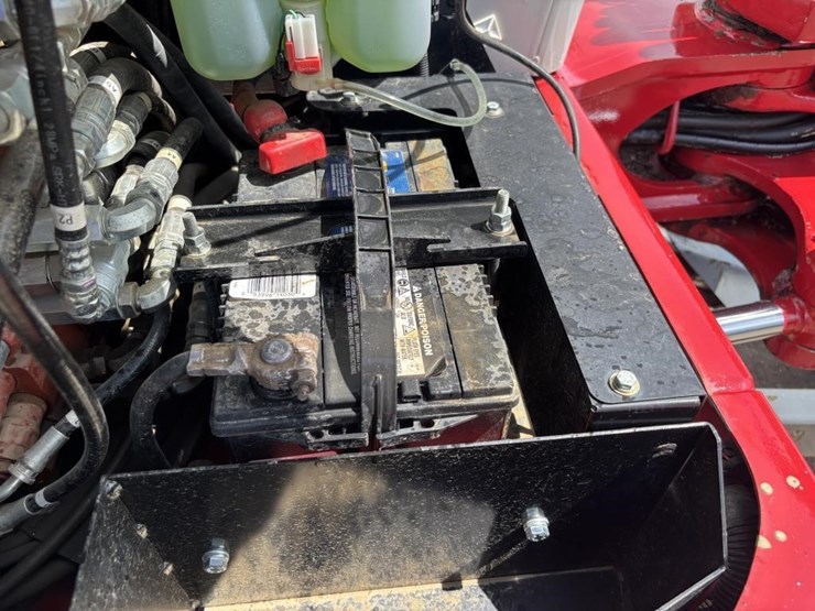 2020-takeuchi-tb240-image-42