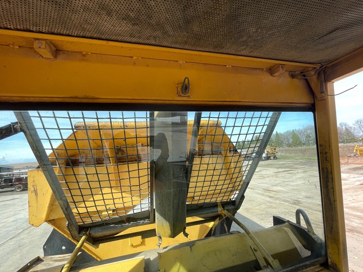 volvo-a25-image-70