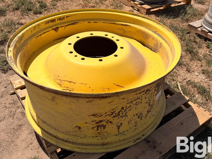 john-deere-8430-image-4