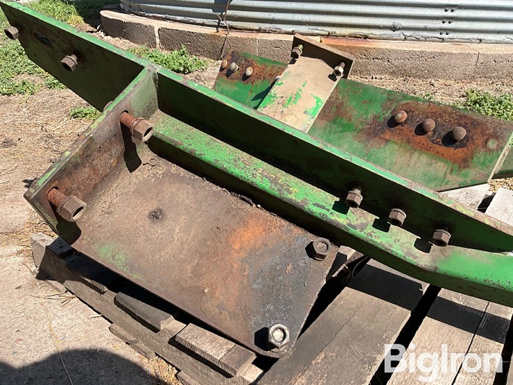 john-deere-158-image-16
