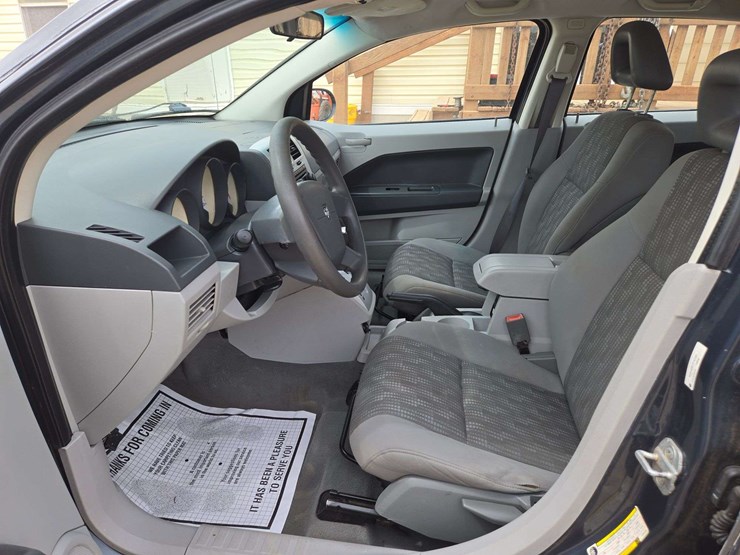 2007-dodge-caliber-sxt-image-8