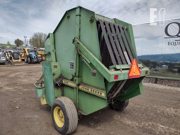 john-deere-410-image-24