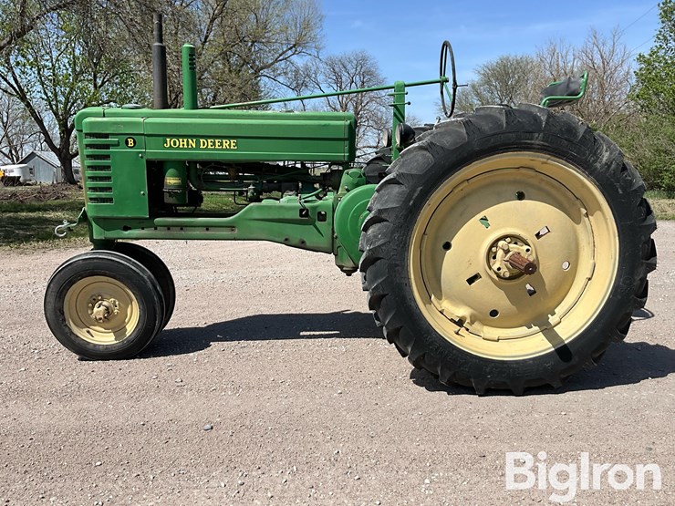 1951-john-deere-b-image-8