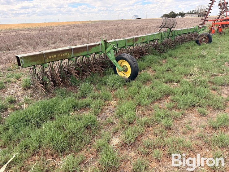 john-deere-400-image-3