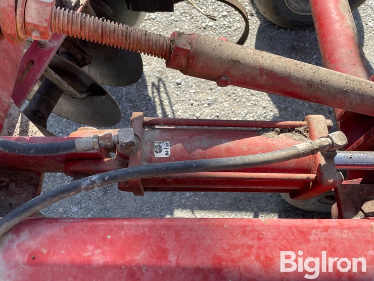 case-ih-3900-image-17