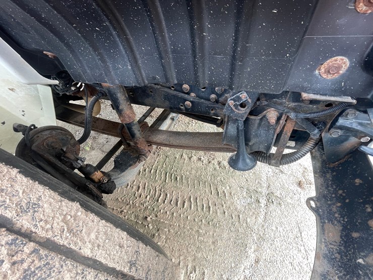 #4020-•-2004-international-truck-with-tree-spade-(has-wi-title)-image-106