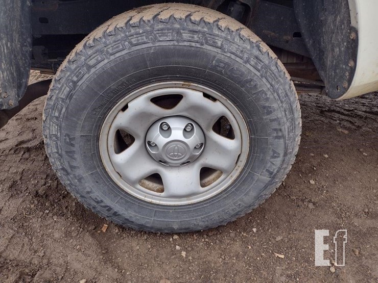 2018-toyota-tacoma-image-26