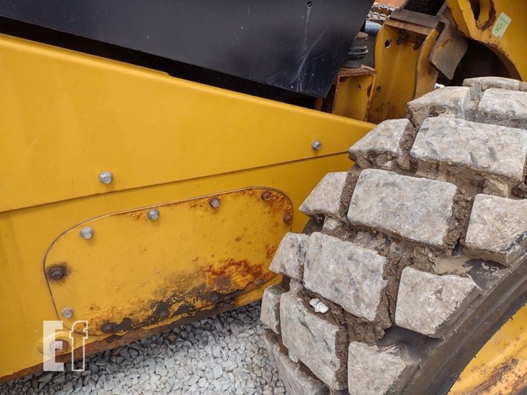 2018-caterpillar-262d-image-20