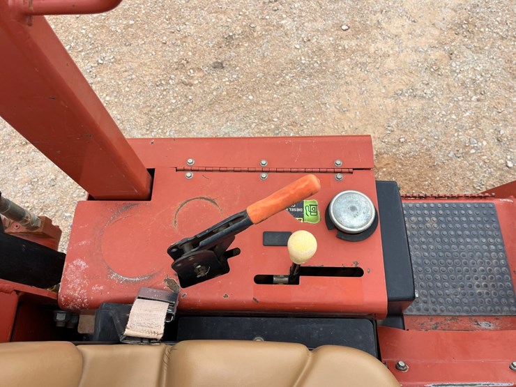 2018-ditch-witch-rt45-image-11