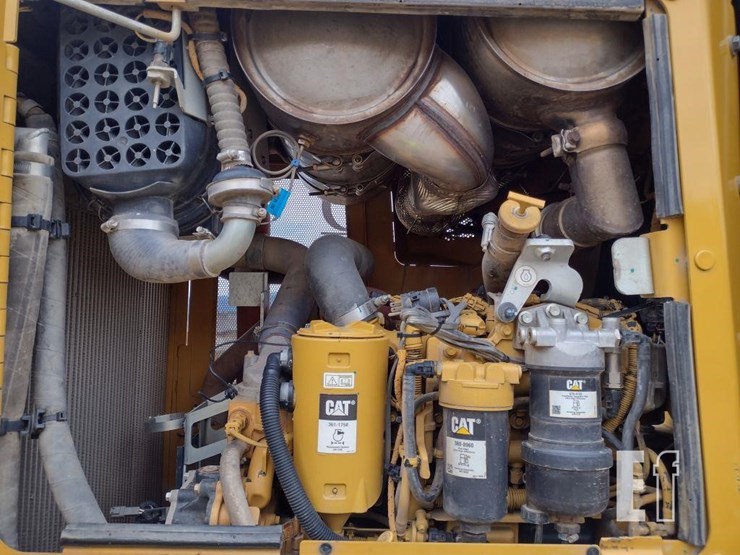 2019-caterpillar-d6k2-xl-image-22