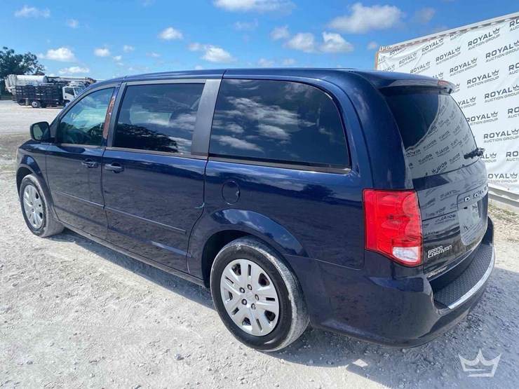 2016-dodge-grand-caravan-image-3