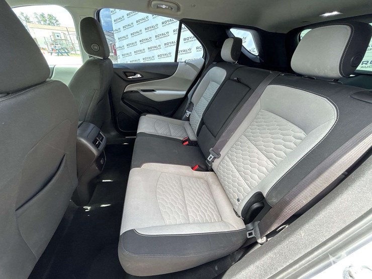 2018-chevrolet-equinox-image-22
