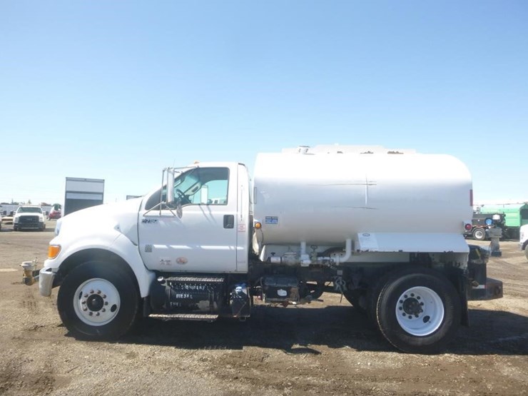 2015-ford-f750-image-5