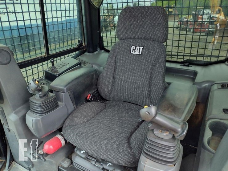 2017-caterpillar-d5k2-xl-image-13