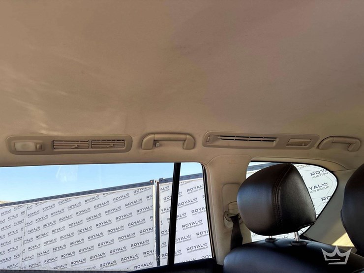 2017-nissan-armada-image-23