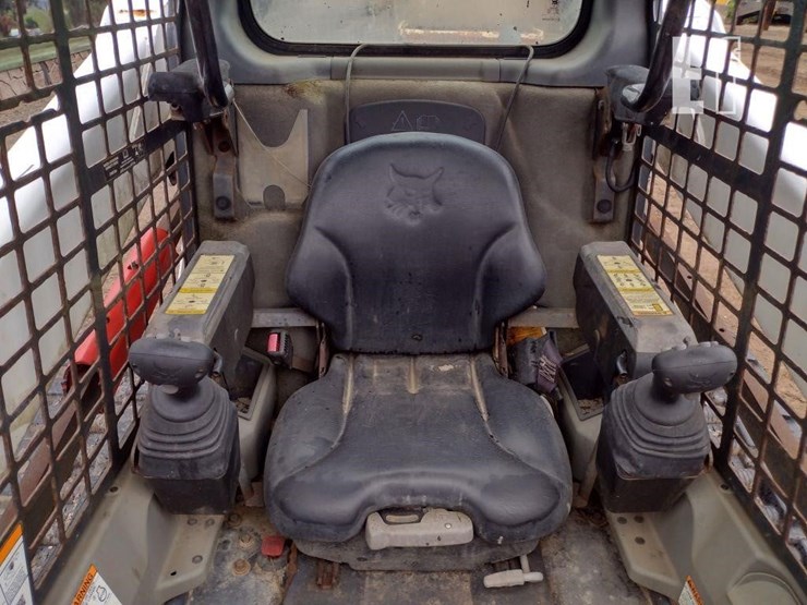 2017-bobcat-t590-image-11