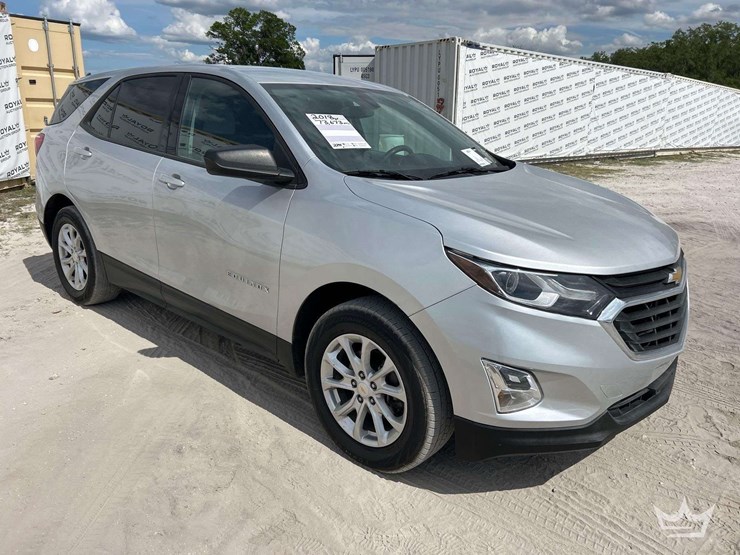 2018-chevrolet-equinox-image-2
