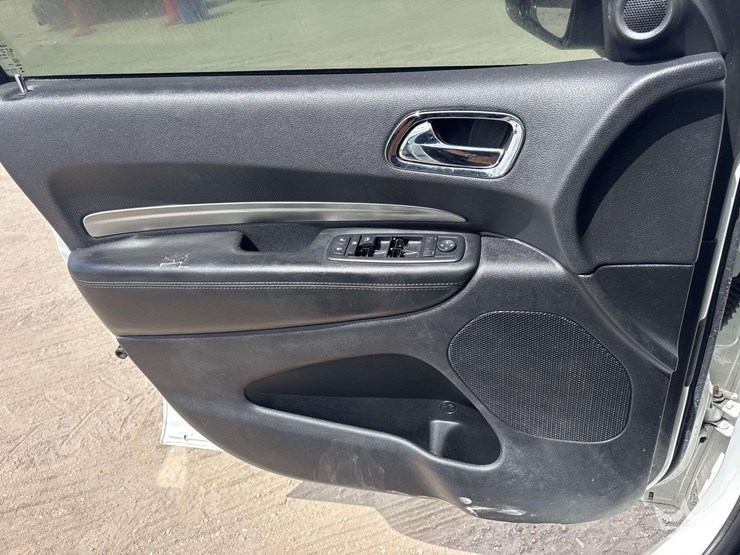 2013-dodge-durango-image-11