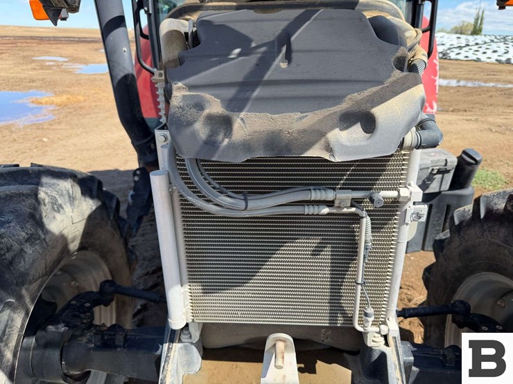 case-ih-farmall-105u-image-9