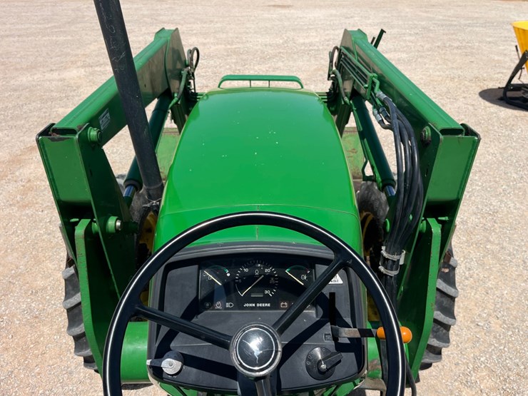 2000-john-deere-5410-image-18