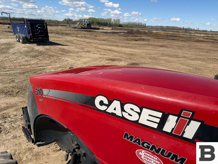 2015-case-ih-magnum-310-image-94