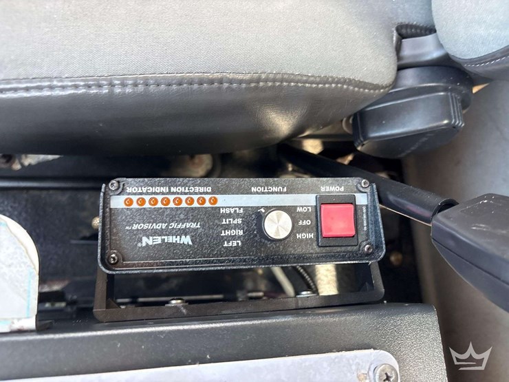 2010-tymco-500x-image-36