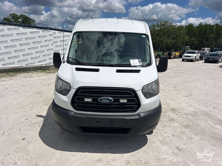 2017-ford-transit-image-23