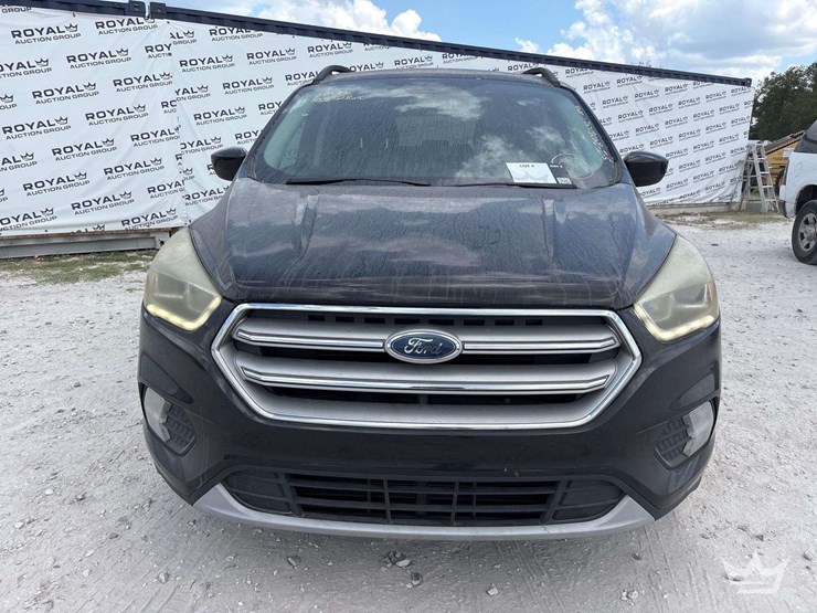 2017-ford-escape-image-32