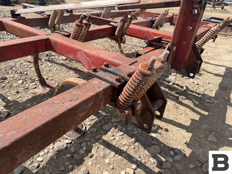 international-chisel-plow---othello,-wa-image-8