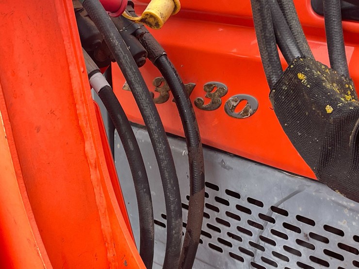 #4054-•-kubota-tractor-image-40