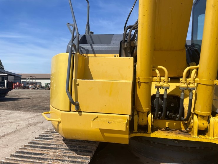 komatsu-pc308-image-35