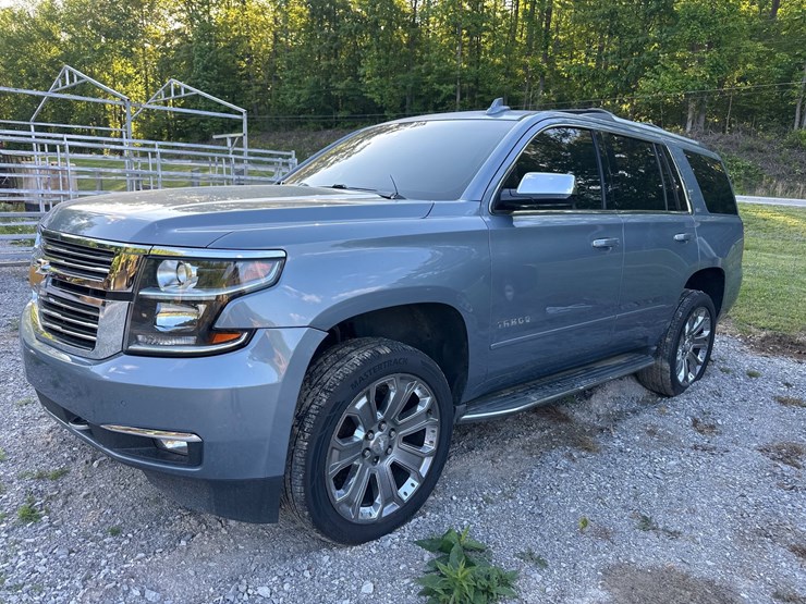 2015-chevrolet-tahoe-image-1