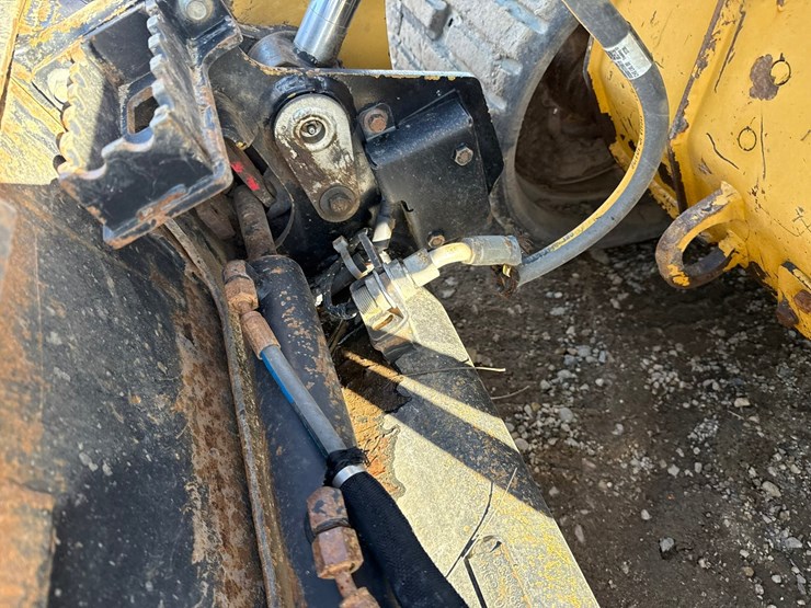 caterpillar-259d3-image-13