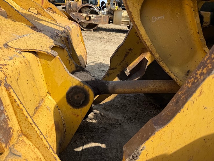 caterpillar-950f-image-23