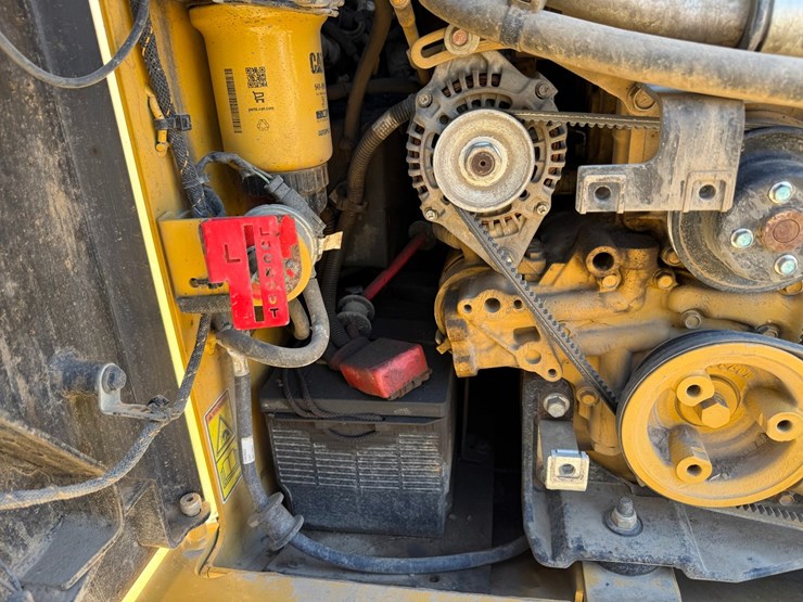caterpillar-259d3-image-32