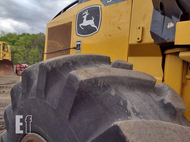 2019-deere-544l-image-34