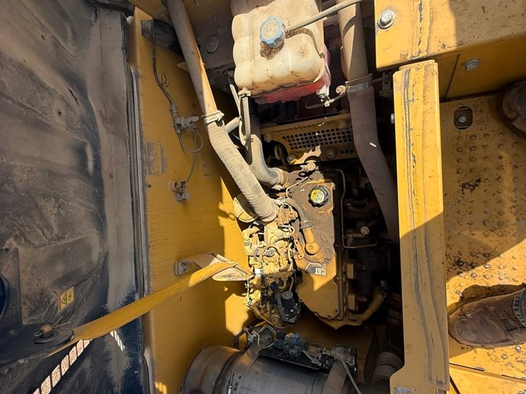 caterpillar-312e-image-36