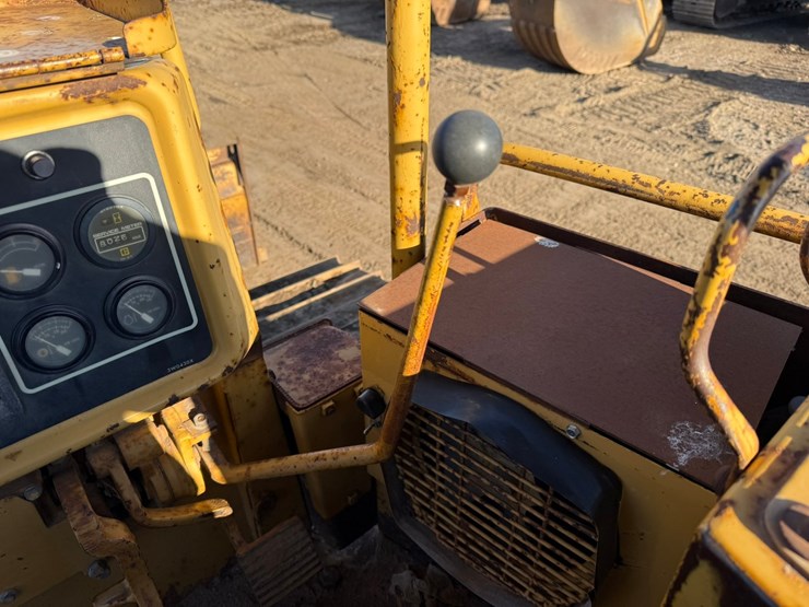 caterpillar-d4h-lgp-image-58